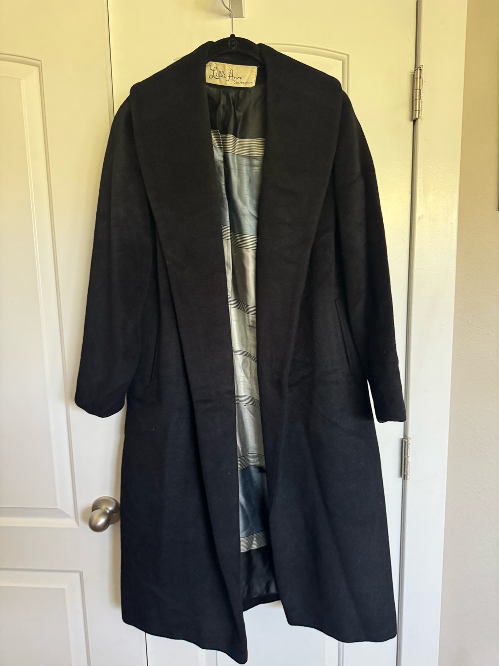 Vintage 50s Lilli Ann black wool shawl collar Coat